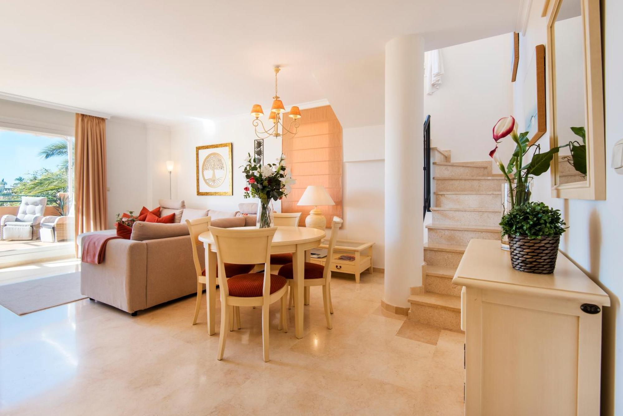 Rentandhomes Penthouse Elviria Golf Marbella Exterior photo